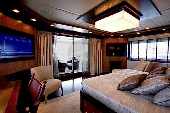 Motor Yat Serenity 2 resimleri